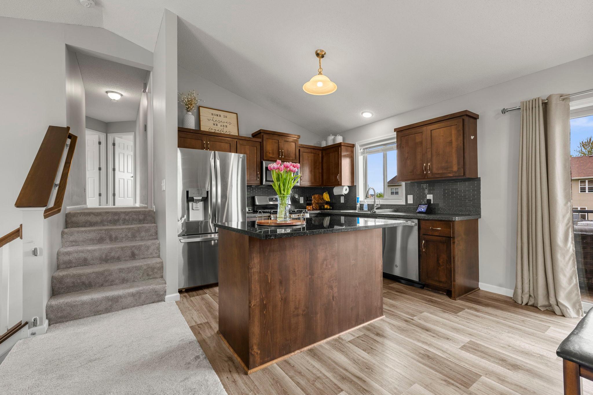 30-web-or-mls-19089 Johnson St NW-155.jpg