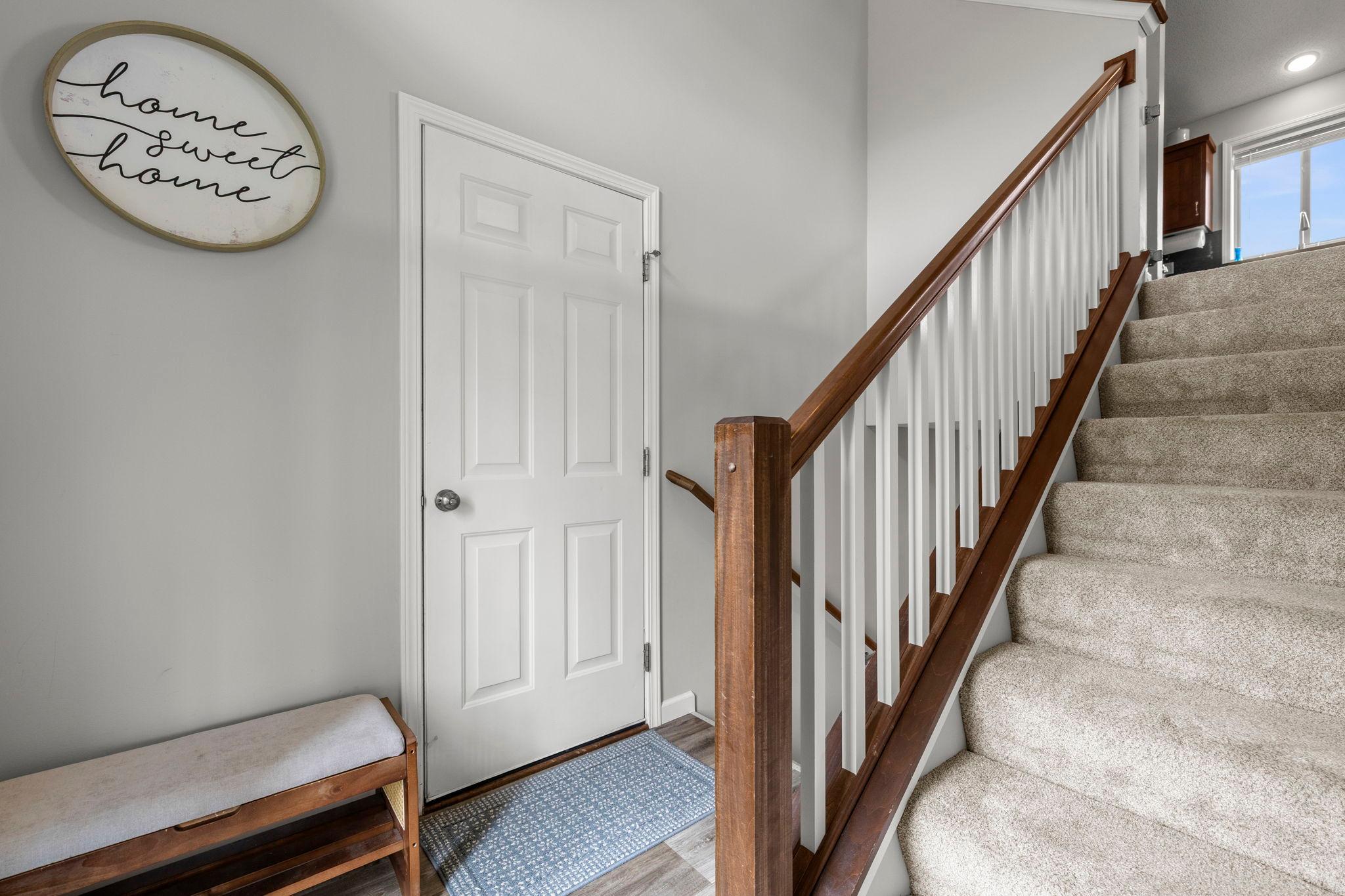 15-web-or-mls-19089 Johnson St NW-10.jpg