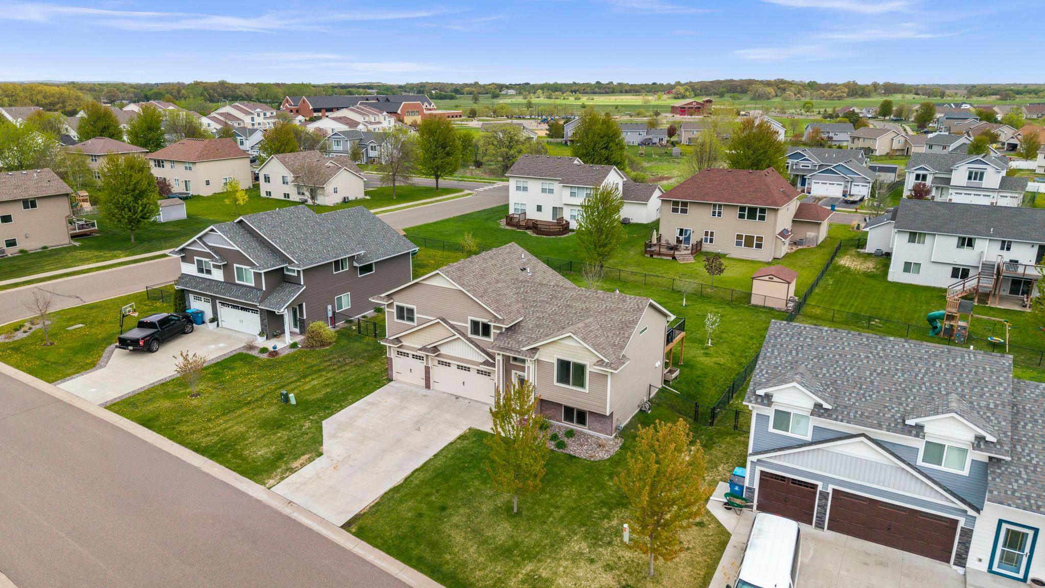 5-web-or-mls-19089 Johnson St NW-300.jpg