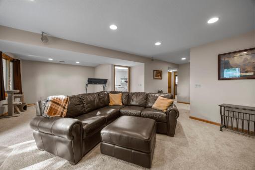 13274 Inglewood Avenue, Savage, MN 55378