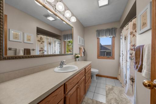 13274 Inglewood Avenue, Savage, MN 55378