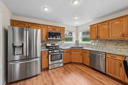 4909 Rusten Rd, Eagan, MN 55122