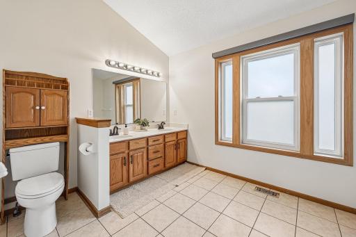 4909 Rusten Rd, Eagan, MN 55122