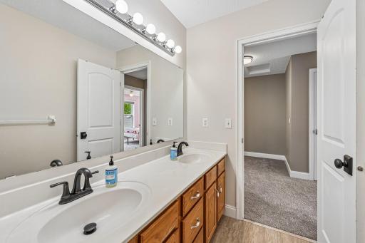 4909 Rusten Rd, Eagan, MN 55122