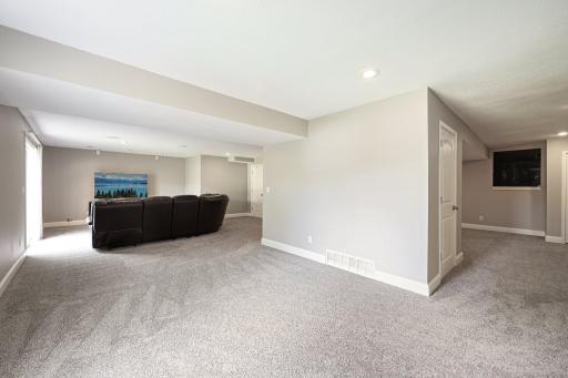 4909 Rusten Rd, Eagan, MN 55122