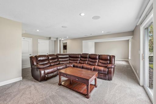 4909 Rusten Rd, Eagan, MN 55122