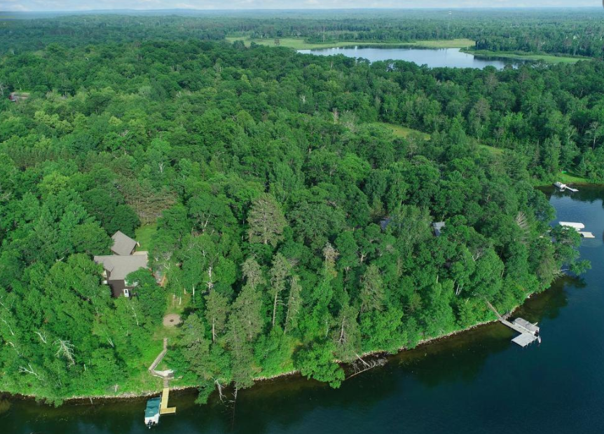 West Facing lot on sought after Ox Lake