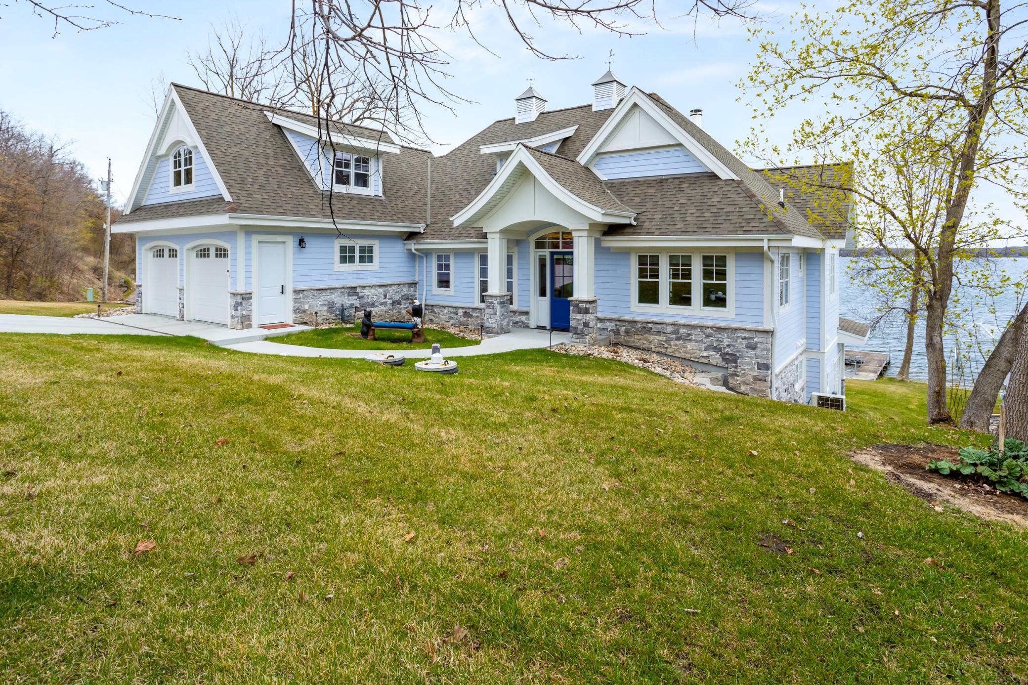 22195 Broadwater Dr