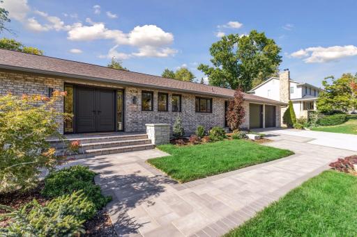 5708 Camelback Drive, Edina, MN 55436