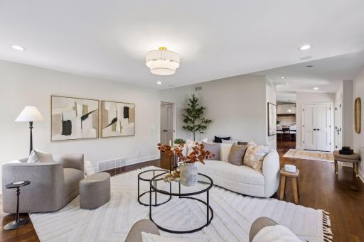 5708 Camelback Drive, Edina, MN 55436
