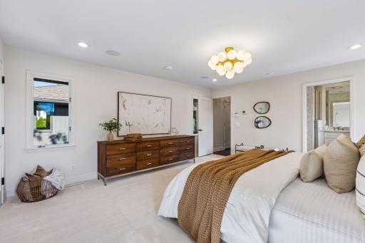 5708 Camelback Drive, Edina, MN 55436