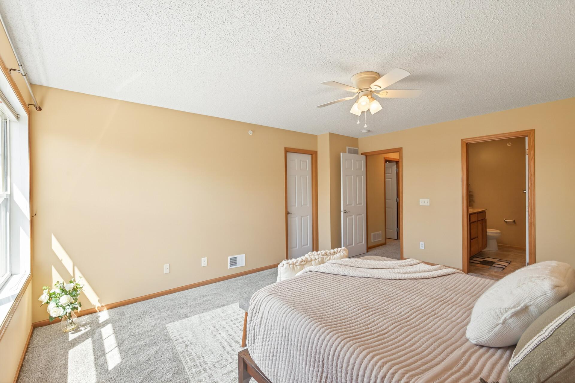 Lovely ceiling fan for comfortability