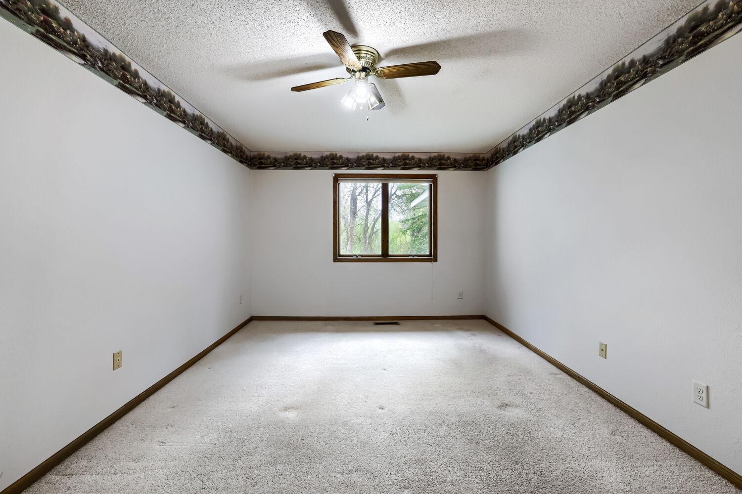 1078 Riverwood Ct - Web Quality - 013 - 13 Unfinished.jpg