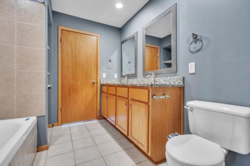 487 290th Lane NW, Isanti, MN 55040