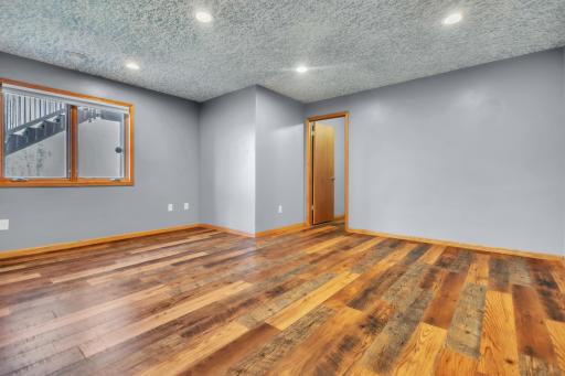 487 290th Lane NW, Isanti, MN 55040