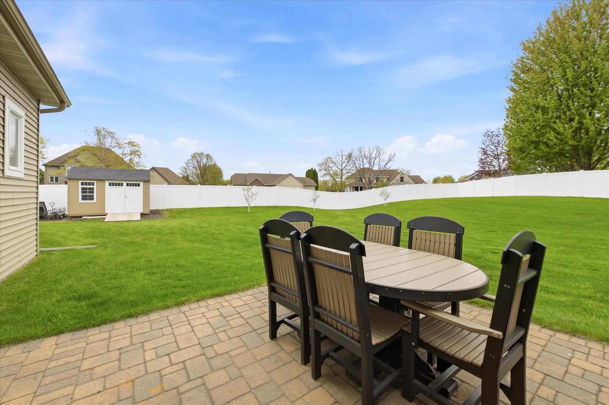 Privacy fence around the entire back yard