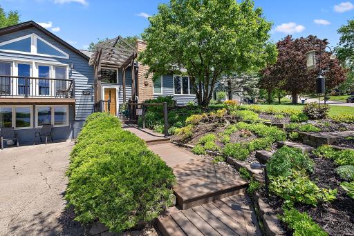 10920 32nd Avenue N, Minneapolis, MN 55441