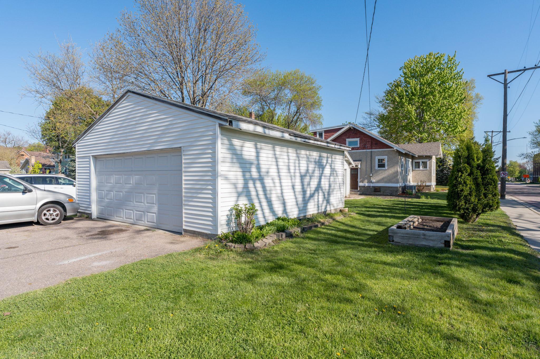 31-web-or-mls-501-nicollet-ave.jpg
