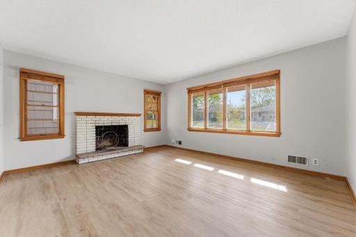 6048 Dupont Avenue S, Minneapolis, MN 55419