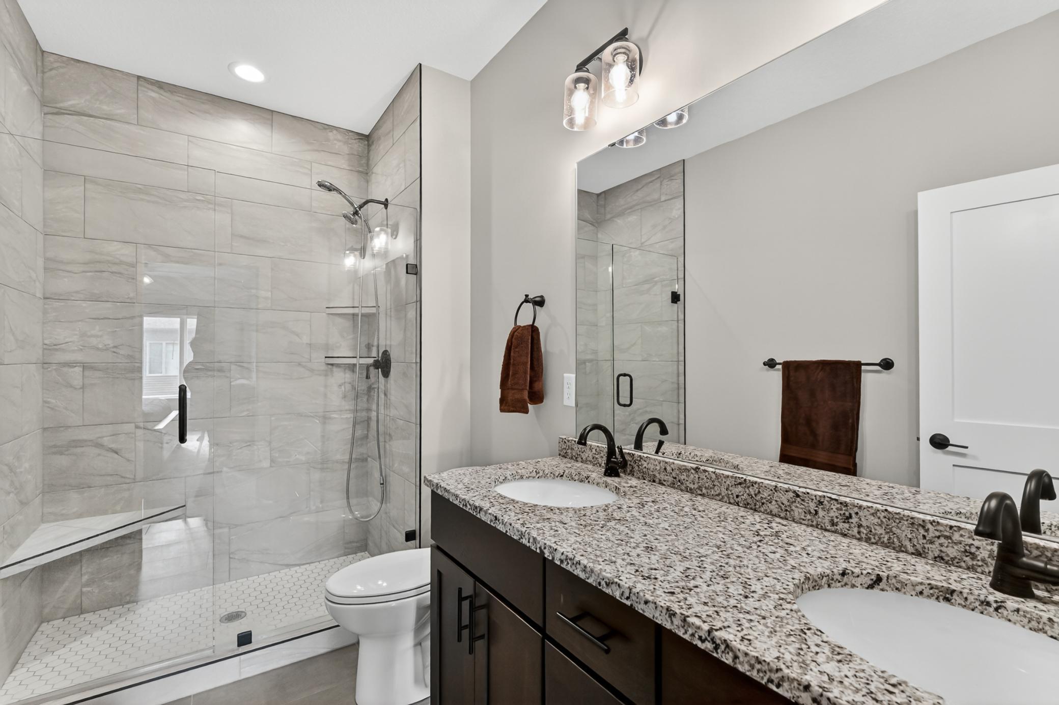 3/4 Private Primary Bath