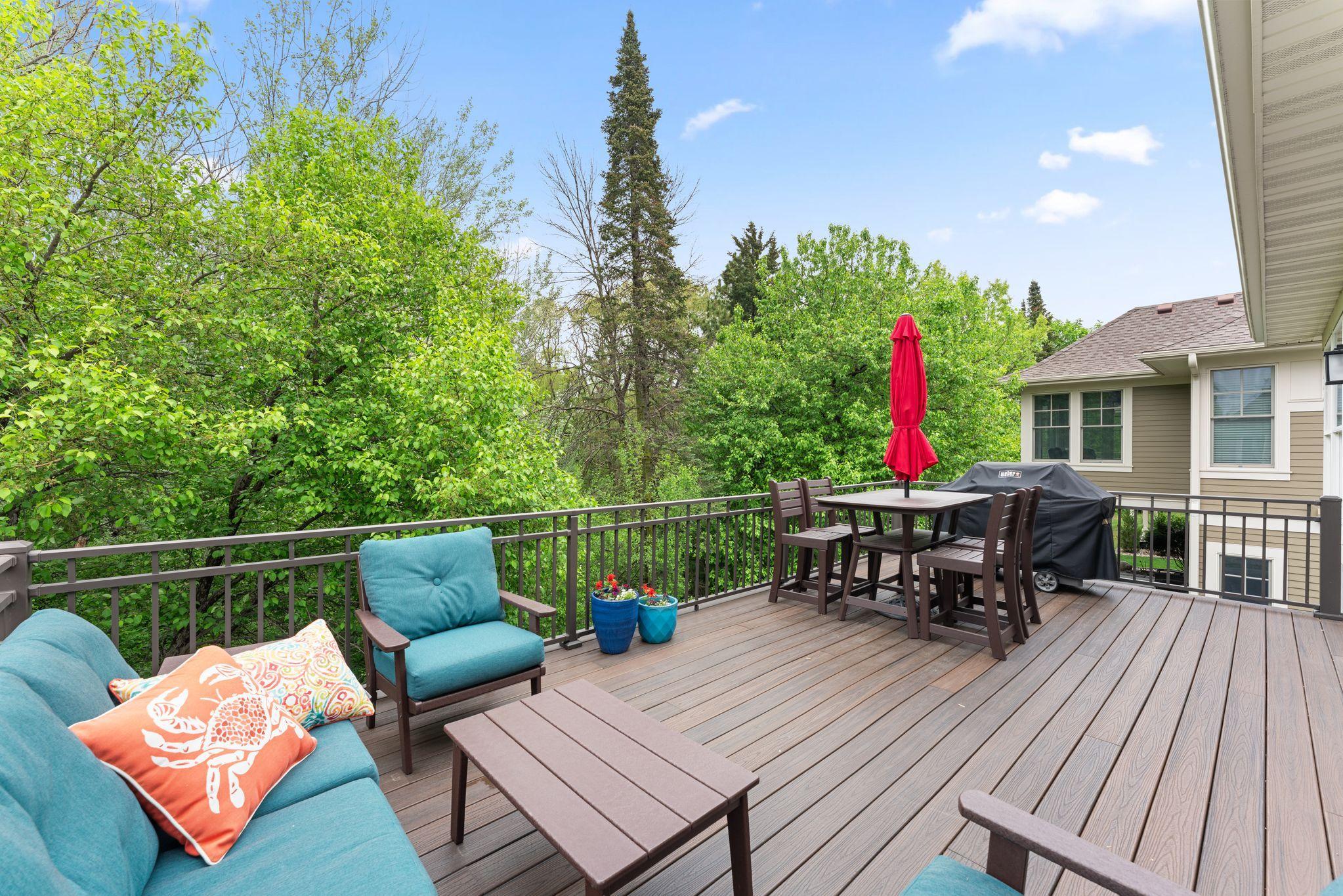 Beauty surrounds this home -- on all sides!!!