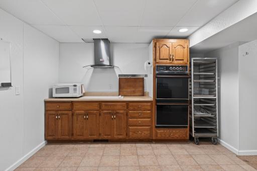 8750 Hunters Way, Apple Valley, MN 55124
