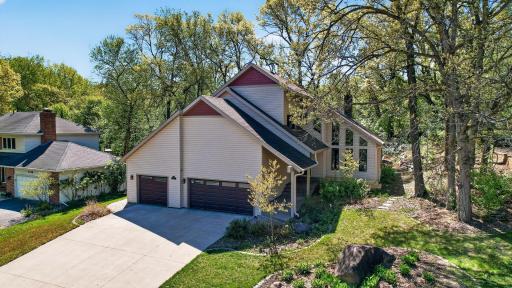 8750 Hunters Way, Apple Valley, MN 55124