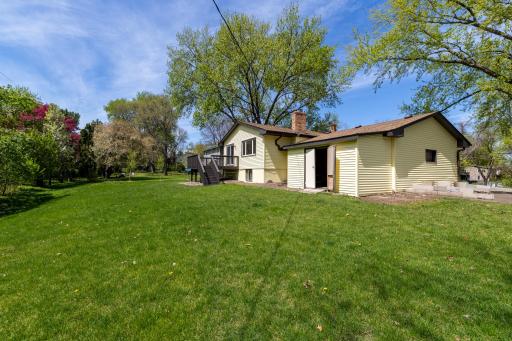 738 County Road B E, Saint Paul, MN 55117