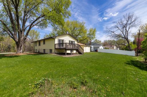 738 County Road B E, Saint Paul, MN 55117