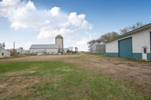 21372 273rd Ave, Paynesville, MN 56362