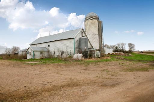 21372 273rd Ave, Paynesville, MN 56362
