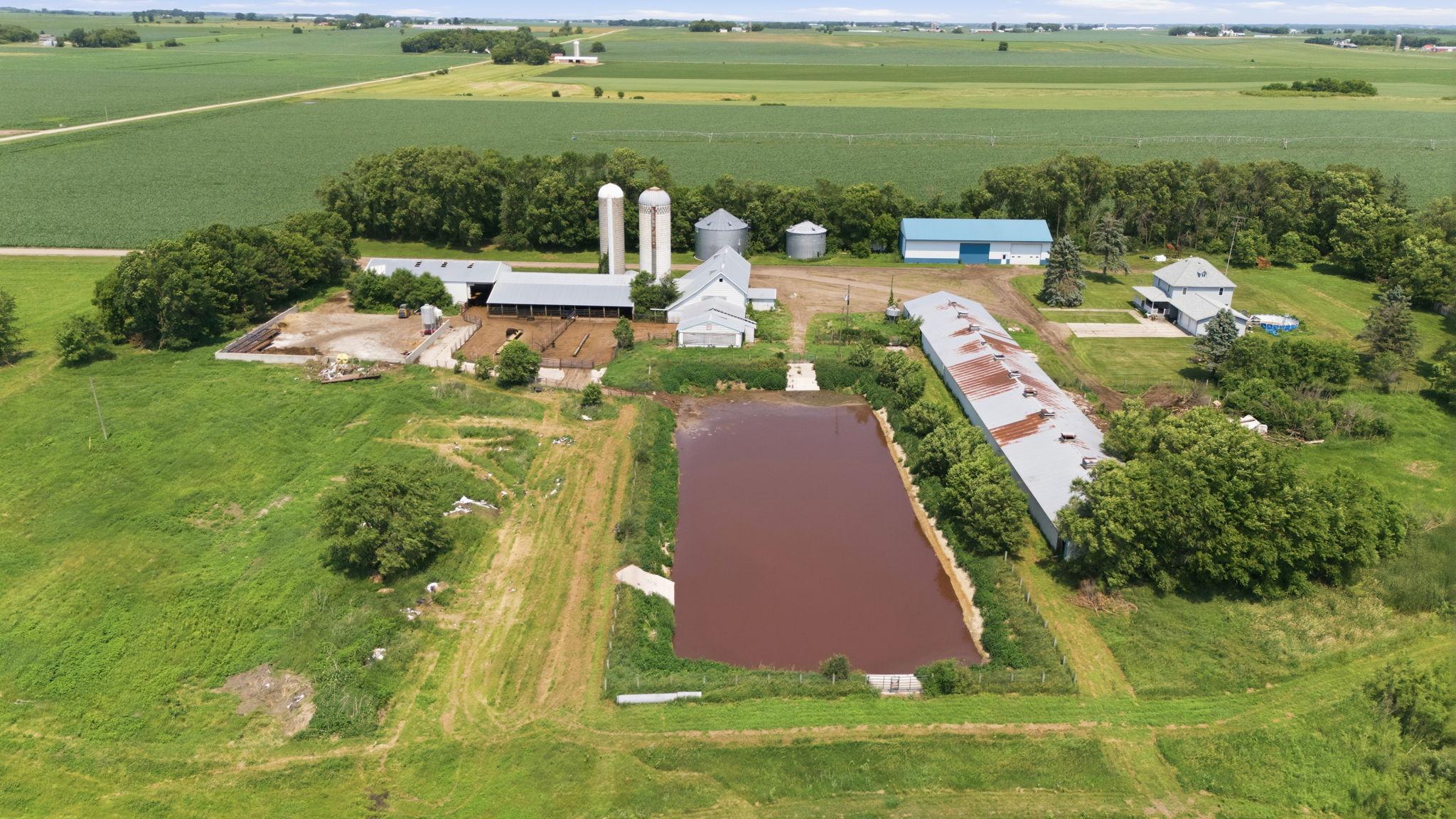 Large manure pit