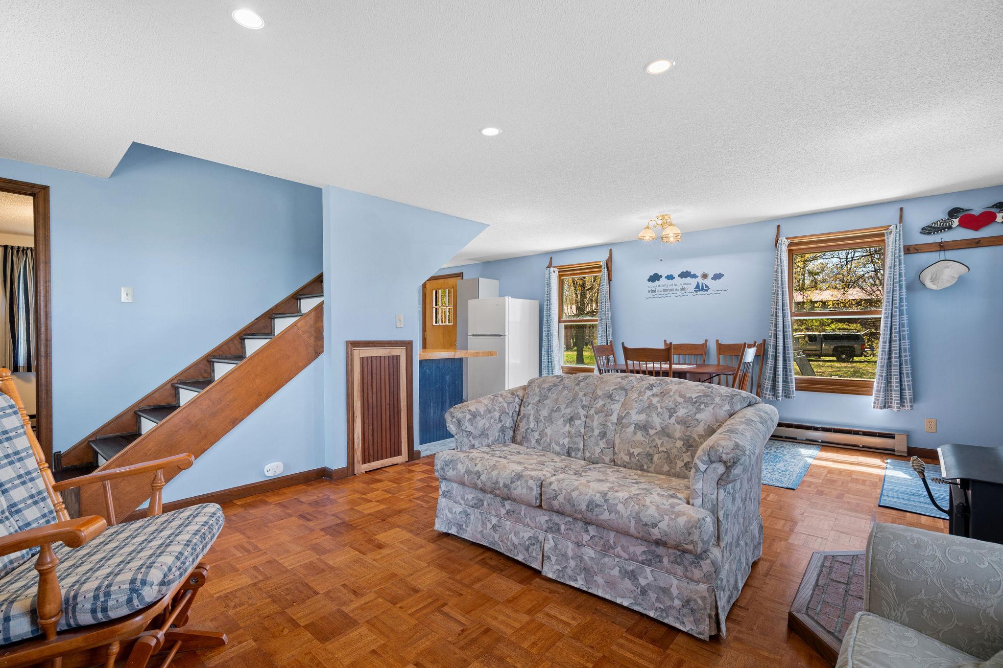 8-web-or-mls-18955-329th-pl.jpg