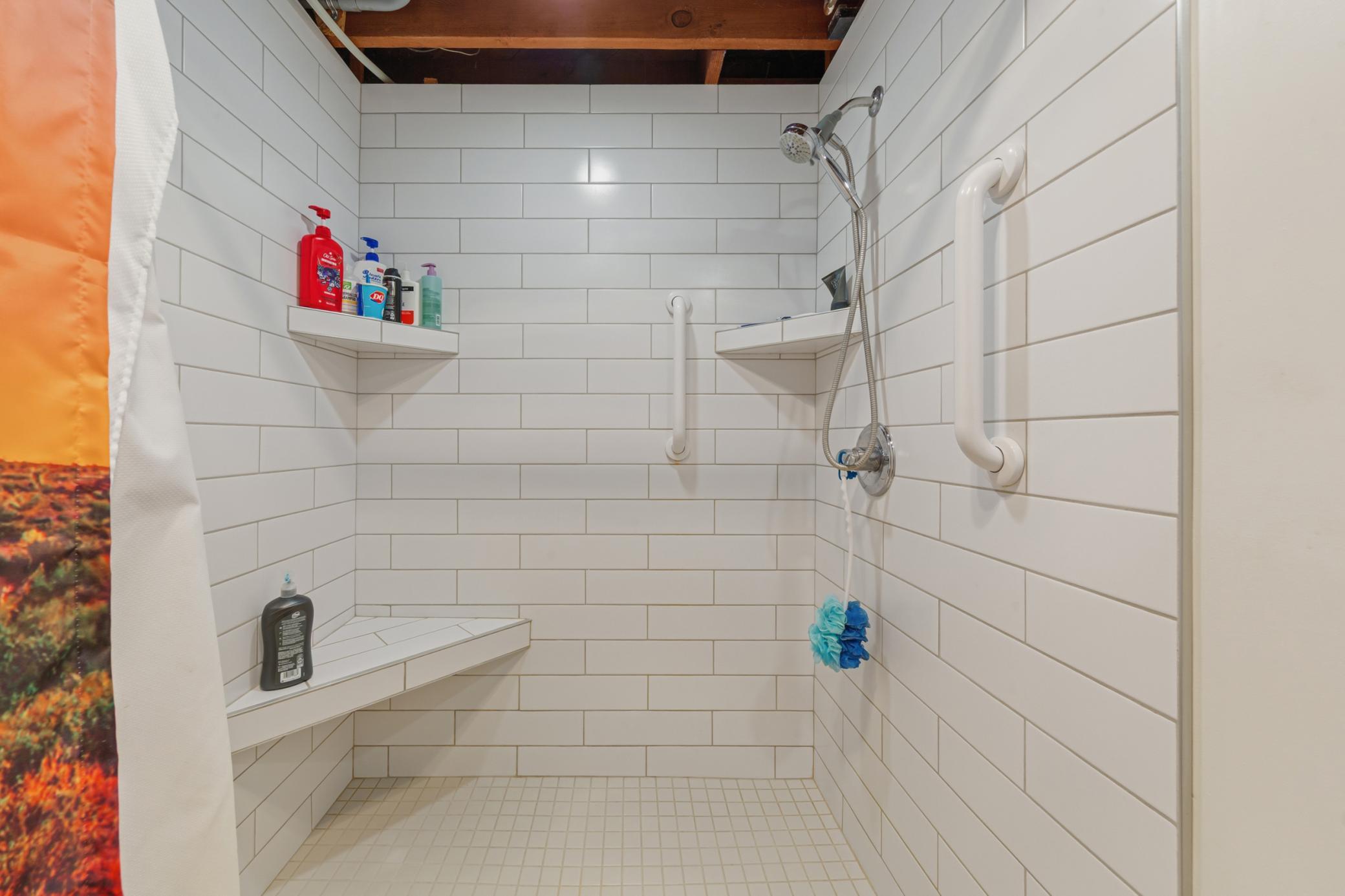 36 bathroom_lower.jpg