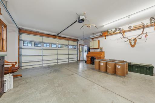 42 garage.jpg