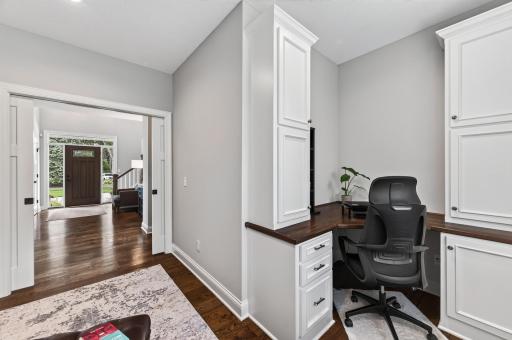 400 E Horseshoe Drive, Saint Paul, MN 55126