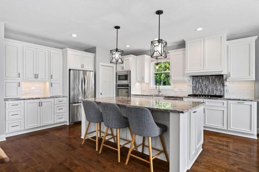 400 E Horseshoe Drive, Saint Paul, MN 55126