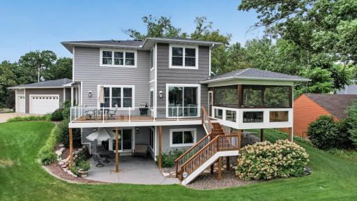 400 E Horseshoe Drive, Saint Paul, MN 55126