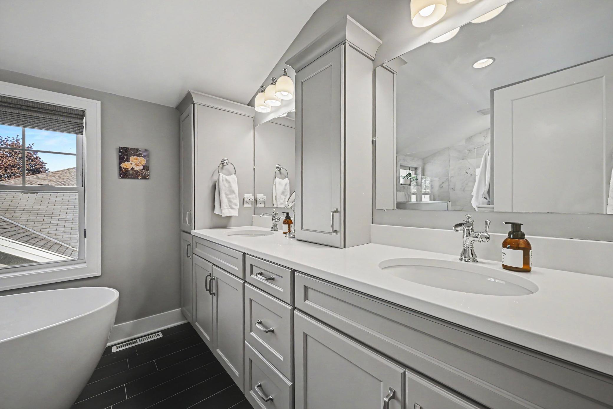 Primary bathroom - upper level