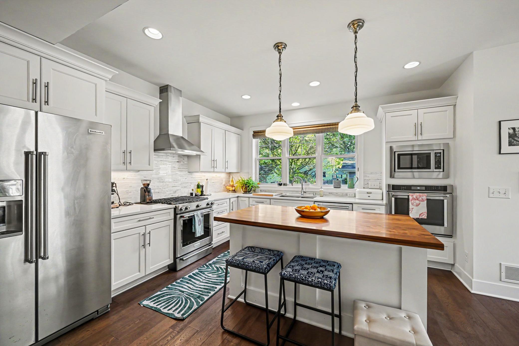 Large open kitchen with center island