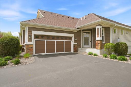 Plenty of driveway for some guest parking, entry features a very nice front porch, perfect for a couple of comfy chairs