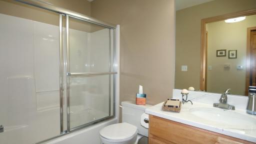 8292 Labont Way, 200, Eden Prairie, MN 55344