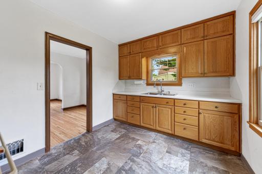 111 Joy Avenue SW, Madelia, MN 56062