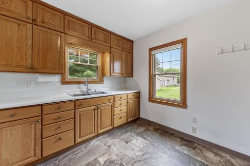 111 Joy Avenue SW, Madelia, MN 56062