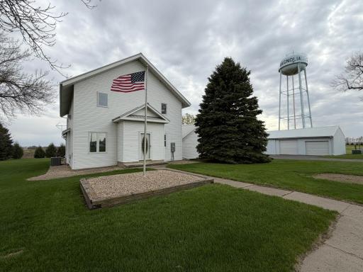 312 W Luverne Street, Magnolia, MN 56158