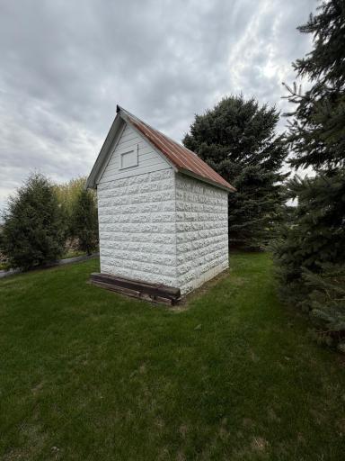 312 W Luverne Street, Magnolia, MN 56158