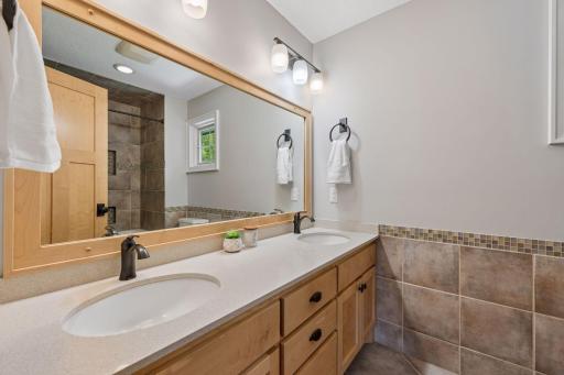 6206 Cascade Pass, Chanhassen, MN 55317