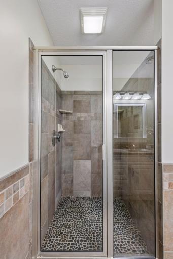 6206 Cascade Pass, Chanhassen, MN 55317