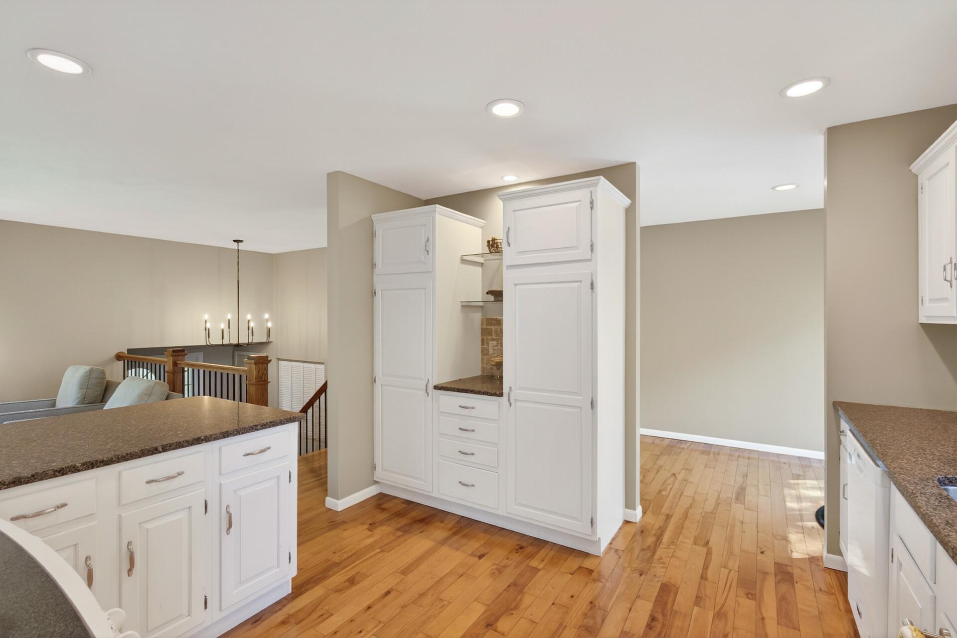 Kitchen Pantry & Storage