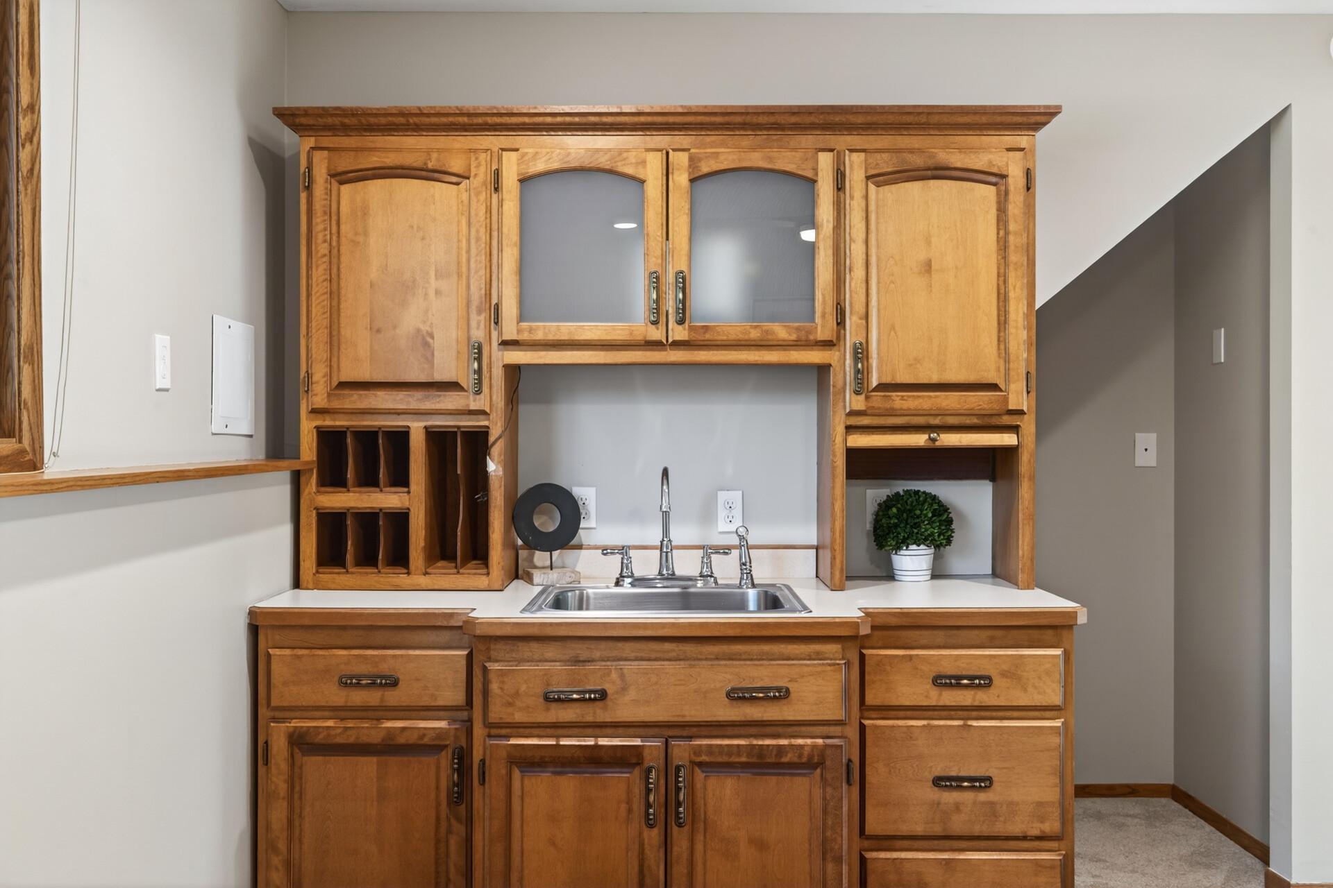 Lower Level Wet Bar